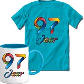 97 Jaar Vrolijke Verjaadag T-shirt met mok giftset Blauw | Verjaardag cadeau pakket set | Grappig feest shirt Heren – Dames – Unisex kleding | Koffie en thee mok | Maat L
