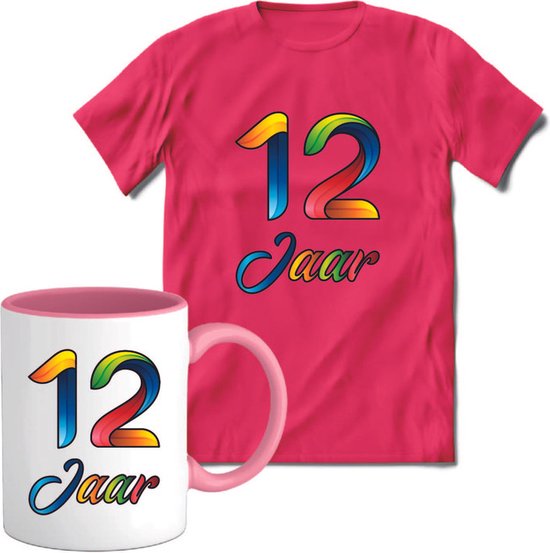 12 Jaar Vrolijke Verjaadag T-shirt met mok giftset Roze | Verjaardag cadeau pakket set | Grappig feest shirt Heren – Dames – Unisex kleding | Koffie en thee mok | Maat L