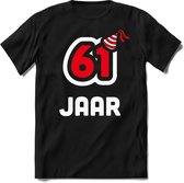 61 Jaar Feest kado T-Shirt Heren / Dames - Perfect Verjaardag Cadeau Shirt - Wit / Rood - Maat M