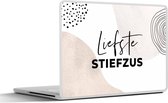 Laptop sticker - 15.6 inch - Spreuken - Bruin - 'Liefste stiefzus' - Quotes - 36x27,5cm - Laptopstickers - Laptop skin - Cover