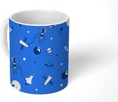 Mok - Koffiemok - Ruimte - Astronauten - Blauw - Patroon - Mokken - 350 ML - Beker - Koffiemokken - Theemok