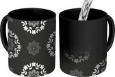 Magische Mok - Foto op Warmte Mokken - Koffiemok - Mandala - Patronen - Zwart Wit - Magic Mok - Beker - 350 ML - Theemok