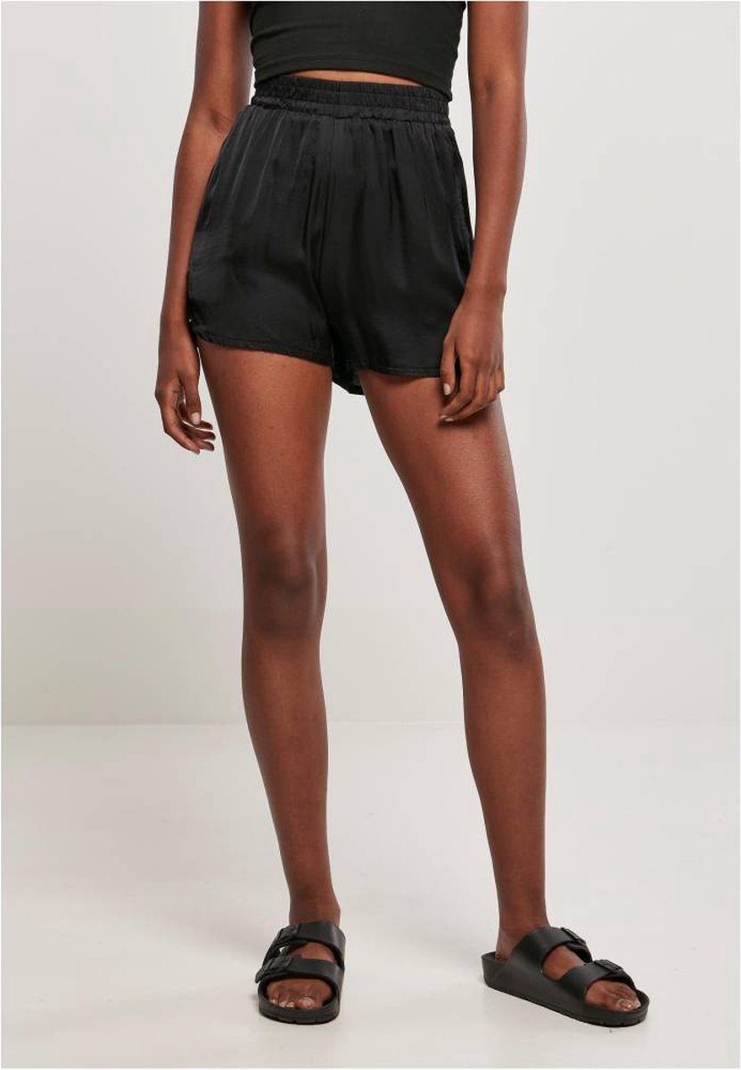 Urban Classics Viscose Satin Resort Korte broek S Zwart