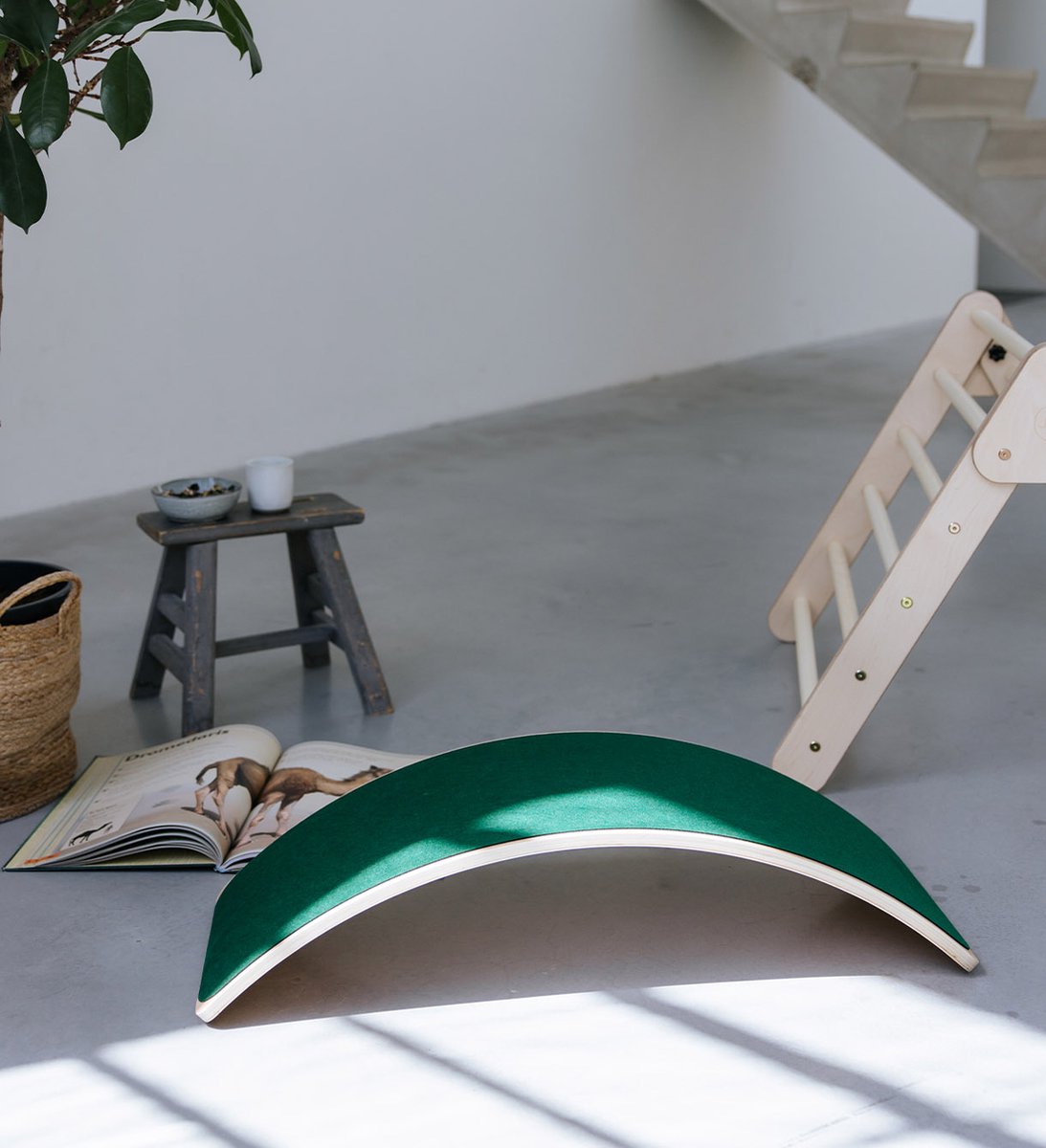 Houten balance board Jindl met vilt groen