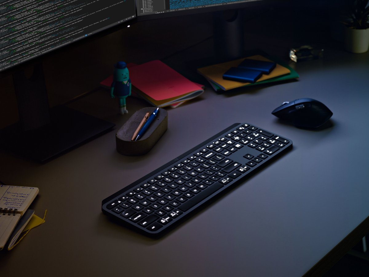 Logitech Mx Keys - backlit thumbnail 2