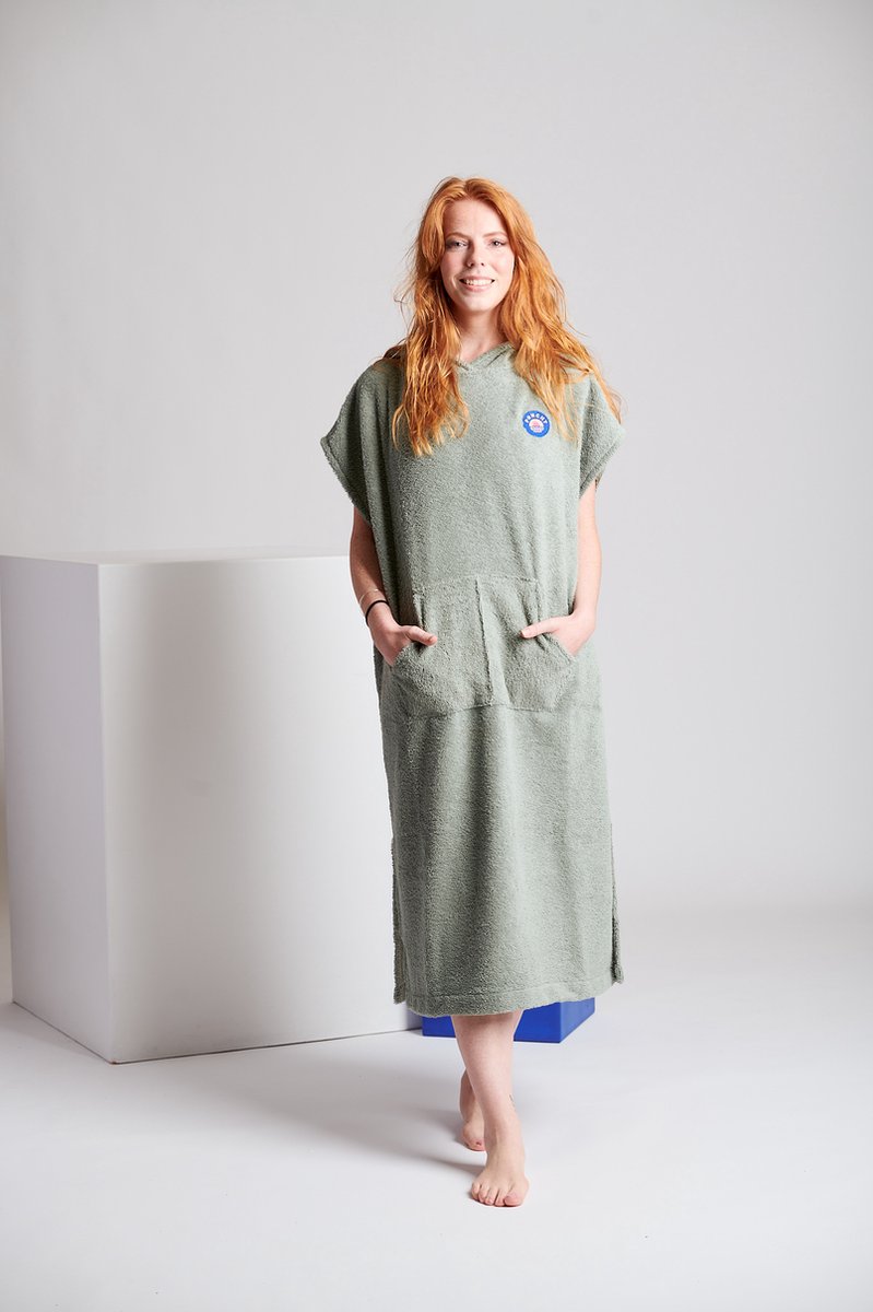 Verde Velho - Surf Poncho - Groot