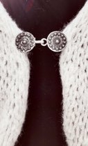 - vest - clip - haakje - Zeeuwse knoop - voor - vest -  sjaal - omslagdoek in kleur antiek zilver look.