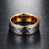 Goudkleurige Ring ingelegd met Tungsten Carbide / Wolfraam Band - Strak Gepolijst - Zeer Zwaar - 18 - 21mm - Ringen Heren - Vaderdag Cadeau - Vaderdag Kados - Vader Cadeautjes