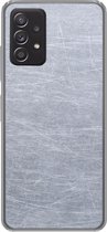Geschikt voor Samsung Galaxy A33 5G hoesje - Metaal print - Grijs - Krassen - Siliconen Telefoonhoesje