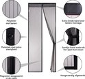 Zwart magnetisch hor voor deuren met decoratieve kanten boord, polyester met banen, magneten in de zoom, en extra brede band.