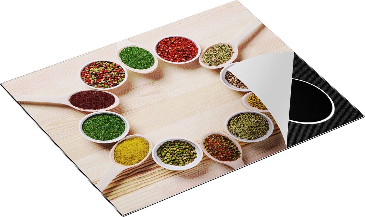 Chefcare Inductie Beschermer Kruiden in Lepels op een Houten Tafel - 65x55 cm - Afdekplaat Inductie - Kookplaat Beschermer - Inductie Mat