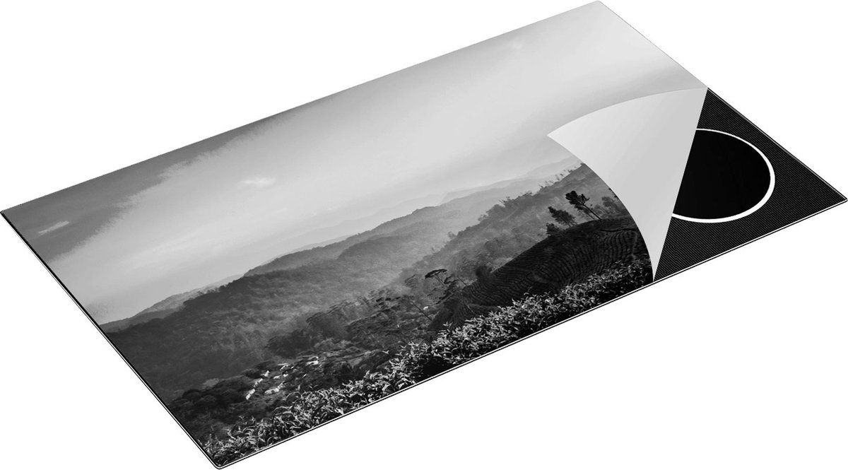 Chefcare Inductie Beschermer Zonsondergang op een Thee Plantage - Zwart Wit - 91,2x52 cm - Afdekplaat Inductie - Kookplaat Beschermer - Inductie Mat