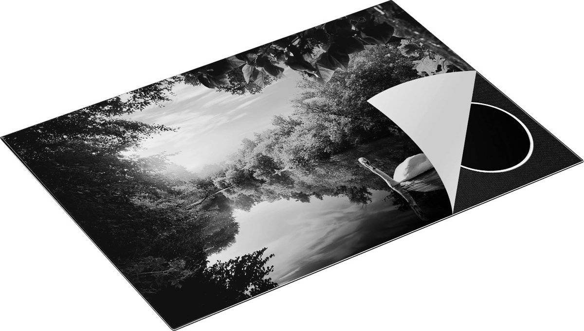 Chefcare Inductie Beschermer Zwaan op het Water in het Bos - Zwart Wit - 75x55 cm - Afdekplaat Inductie - Kookplaat Beschermer - Inductie Mat