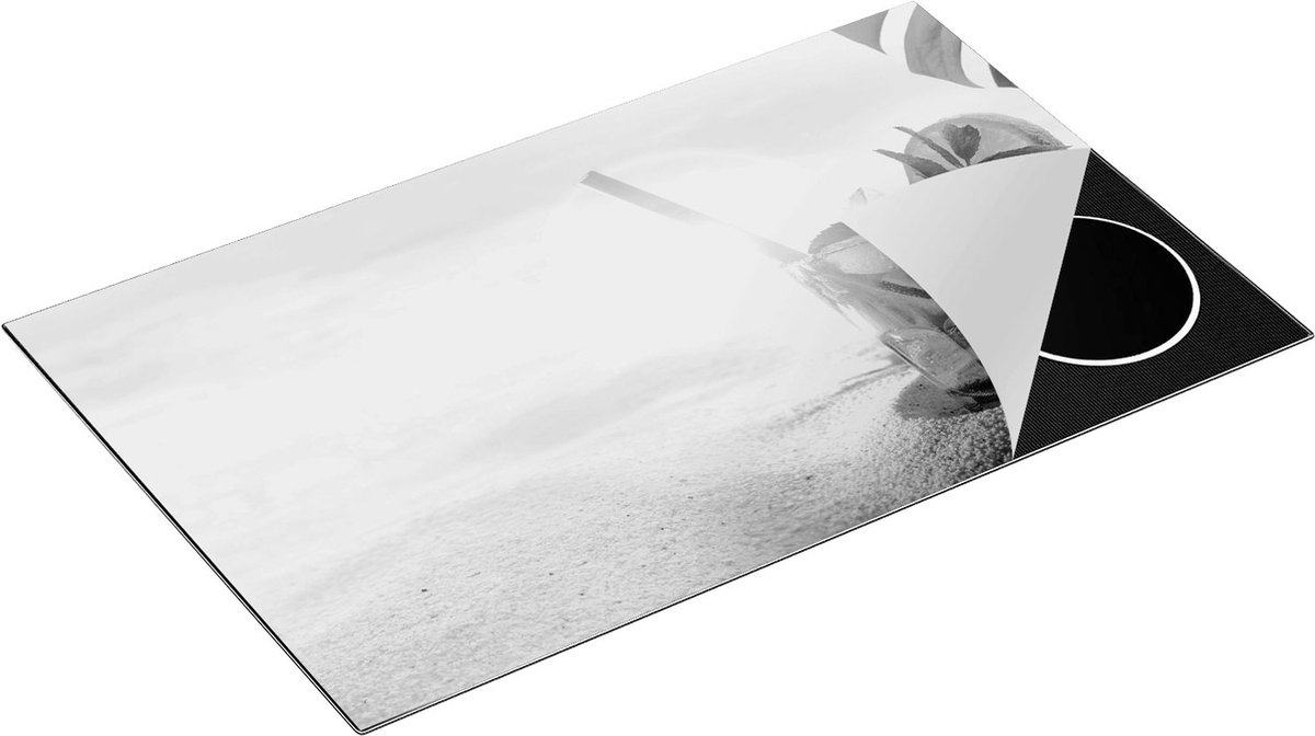 Chefcare Inductie Beschermer Cocktail Mix Drankje op het Strand - Zwart Wit - 85x55 cm - Afdekplaat Inductie - Kookplaat Beschermer - Inductie Mat