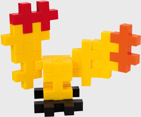 Een gele vogel van Plus-Plus bouwstenen, met rode en oranje vleugels en zwarte pootjes.