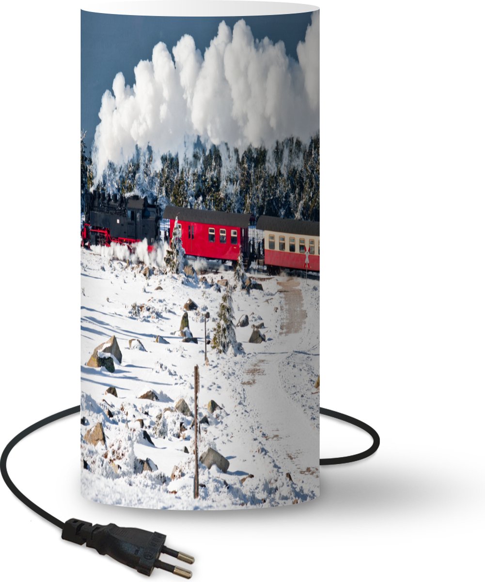 Lamp - Nachtlampje - Tafellamp slaapkamer - Een stoomlocomotief in de sneeuw - 33 cm hoog - Ø15.9 cm - Inclusief LED lamp