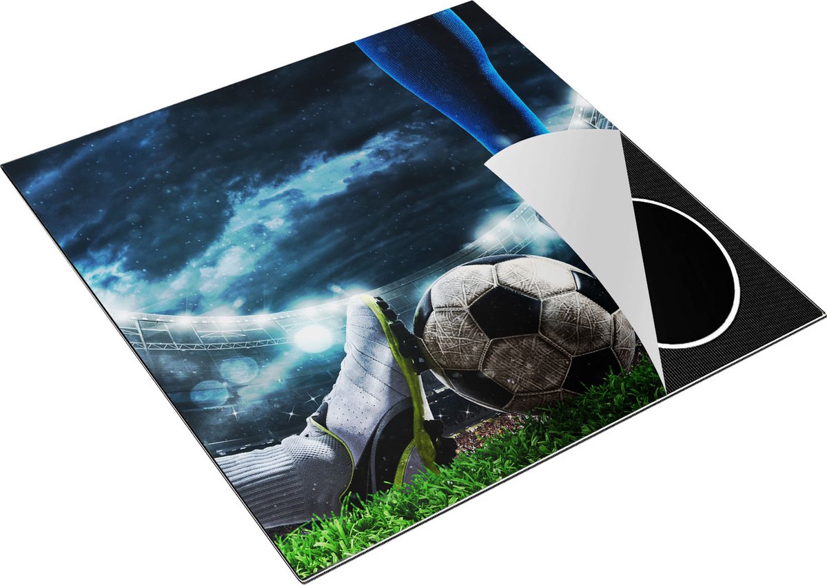 Chefcare Inductie Beschermer Voetbal Sliding op de Bal in het Stadion - 78x78 cm - Afdekplaat Inductie - Kookplaat Beschermer - Inductie Mat