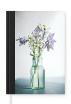 Carnet - Carnet d'écriture - Un muguet de couleur violette dans un vase - Carnet - Format A5 - Bloc-notes