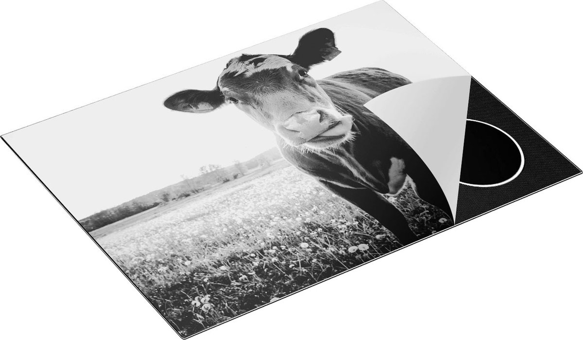 Chefcare Inductie Beschermer Koe in de Wei tijdens Zonsondergang - Zwart Wit - 70x52 cm - Afdekplaat Inductie - Kookplaat Beschermer - Inductie Mat