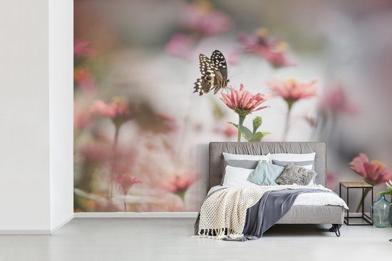 Behang - Fotobehang Vlinder - Bloem - Roze - Breedte 390 cm x hoogte 260 cm - Nr1Wallpaper