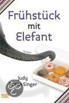 Frühstück mit Elefant