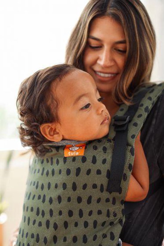 Je newborn zonder verkleiner dragen in een Tula draagzak | Tula Free to Grow review | Mama blogt