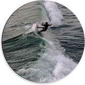 Dibond Wandcirkel - Surfer in de Zee - 30x30cm Foto op Aluminium Wandcirkel (met ophangsysteem)