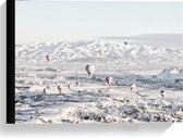 Canvas  - Luchtballonnen boven Sneeuwgebied - 40x30cm Foto op Canvas Schilderij (Wanddecoratie op Canvas)