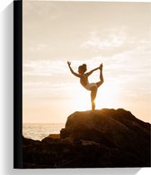 Canvas  - Danseres op Bergtop met Zon - 30x40cm Foto op Canvas Schilderij (Wanddecoratie op Canvas)