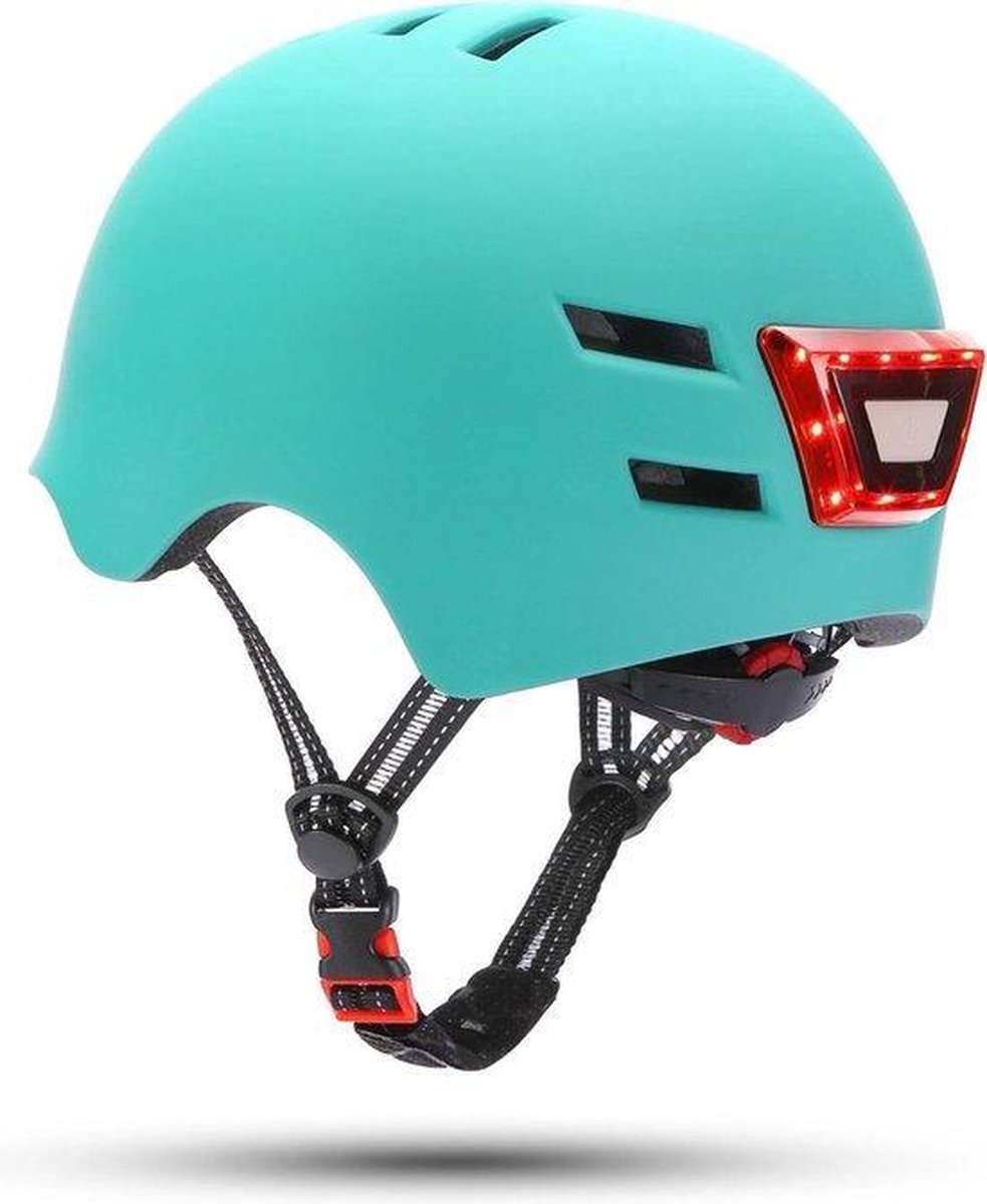 Kinderfietshelm jongens-meisjes met ingebouwde LED-verlichting| SMART helm | , fiets, step | MAAT S | GROEN| Oplaadbaar!