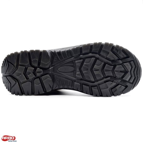Zwarte profielzool van een Sixton Peak werklaars met 'Oil & Slip Resistant' tekst.
