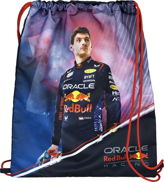 Max Verstappen op een gymtas met Oracle Red Bull Racing logo en rode koorden.