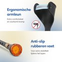 Zwarte ergonomische armleuning en anti-slip rubberen voet van een elleboogkruk.