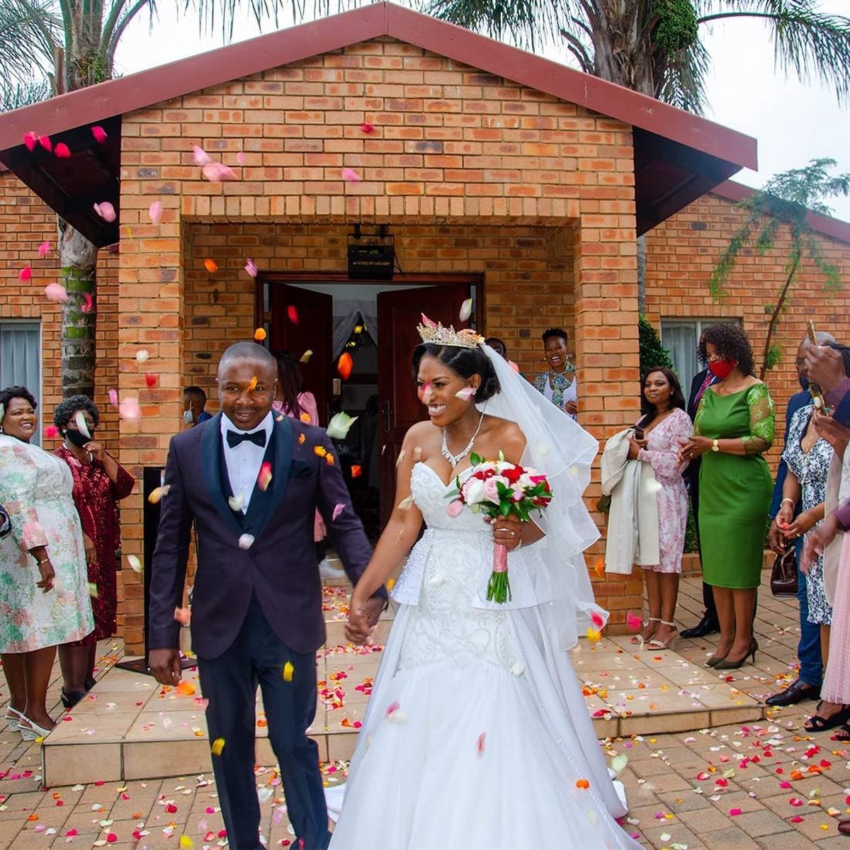 Quesuc Pétales De Rose Artificiels 1.000 Décorations Romantiques De