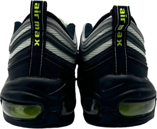 nike sb dunk low bathhouse