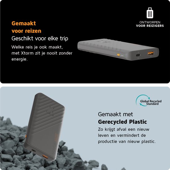 Grijze powerbank met geribbeld patroon, ideaal voor reizen en gemaakt van gerecycled plastic.