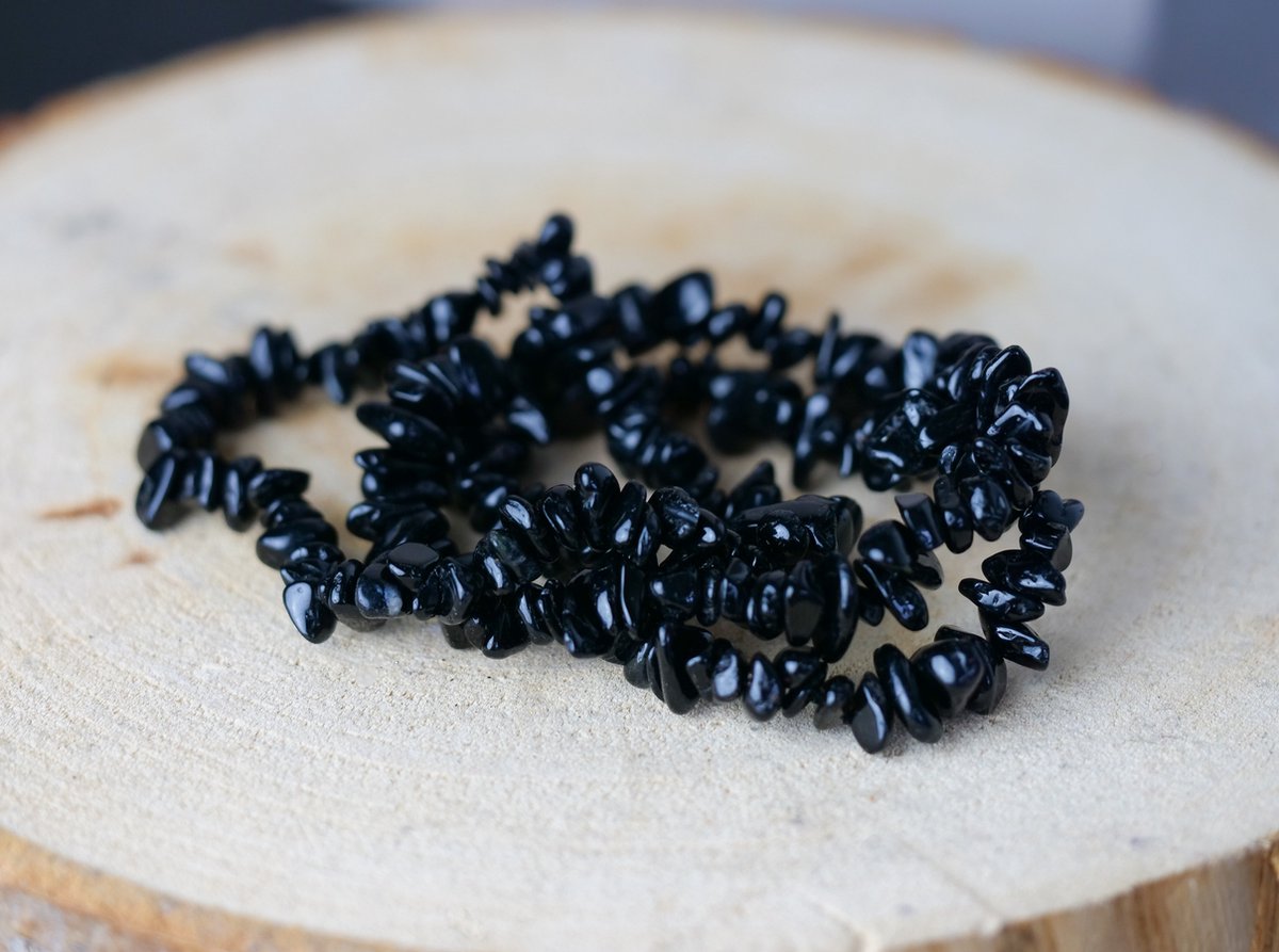 Zwart toermalijn armband met split steentjes - Chip armband - edelstenen - Perfect cadeau voor mannen en vrouwen - Inclusief uitleg - Spiritueel - Black Tourmaline - Protection - Tegen straling - Ontspanning - Aarding - Stress - 100% NATUURLIJK
