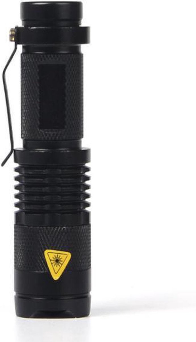 ***Kleine Compacte Tactical Zaklamp - De ultieme zakformaat LED zaklamp - Zwart - Met Bevestigingsclip - Compact en Stootbestendig - van Heble® ***