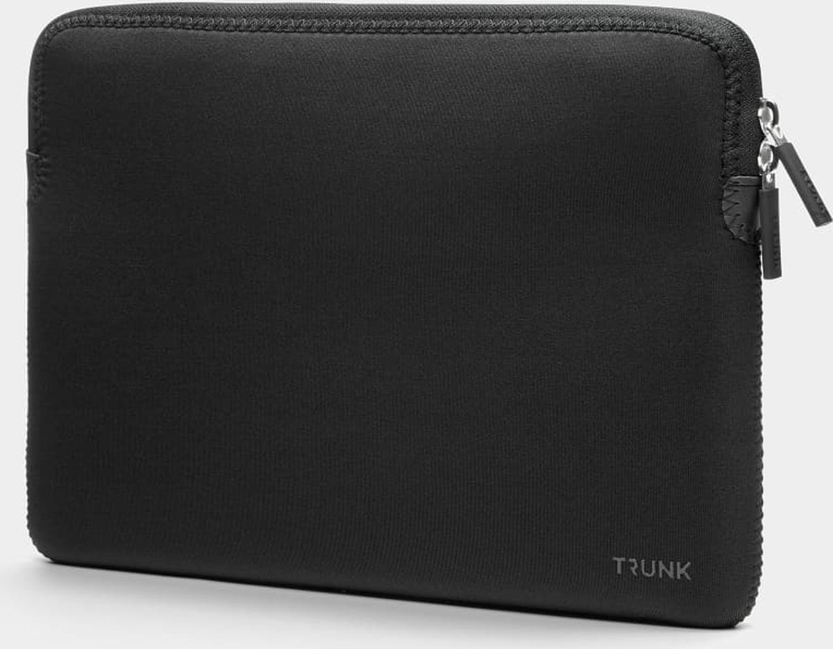 Trunk Neoprene Sleeve MacBook Pro/Air/Neo 13 – Duurzame Neopreenmix – Zacht en Pluchen Interieur – Wasbaar in Machine op 30 Graden - Zwart