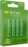 Verpakking met vier GP ReCyko 2100mAh oplaadbare AA batterijen. Tekst: 'SAVE 7000+ BATTERIES'.