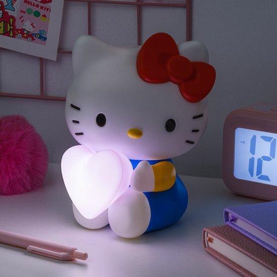 Hello Kitty 3D‑Vormige Lamp met Hart - Officieel Gelicentieerde Sanrio Personage‑lamp, Voor Nachttafel of Plankdecoratie, Werkt op Batterijen - Paladone van hello-kitty — afbeelding 3