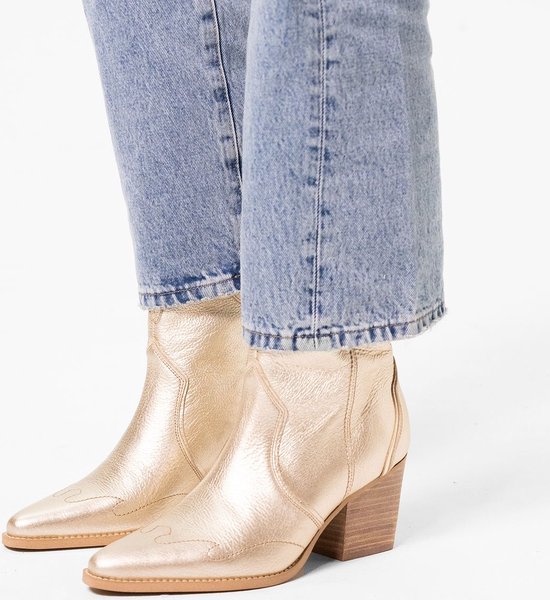 Manfield - Dames - Goudkleurige leren cowboylaarzen - Maat 42