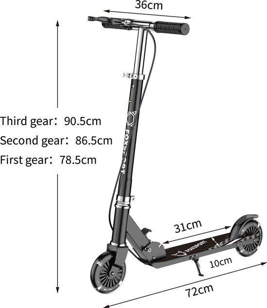 Afmetingen van de zwarte FOXSPORT step: 72cm lang, 36cm breed stuur, 31cm breed deck, 10cm wiel.