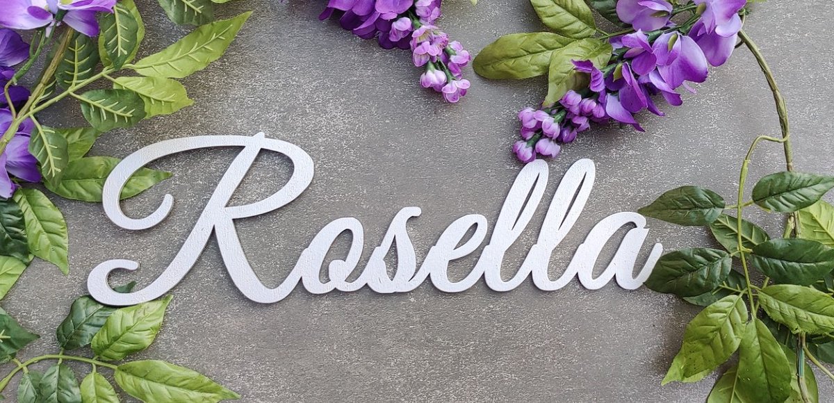 In hout uitgesneden naambord - Gepersonaliseerd - Babyshower kinderkamer - Baby - Decoratie - Kraamcadeau - Zilver