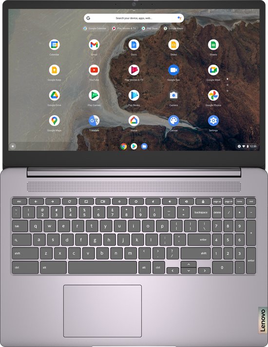 Zilverkleurige Lenovo Chromebook laptop, opengeklapt met zichtbaar toetsenbord en scherm.