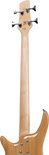 Een lichte houten basgitaar, van de achterkant bekeken. Met een zwarte slagplaat en chromen stemmechanieken.