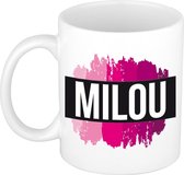 Milou  naam cadeau mok / beker met roze verfstrepen - Cadeau collega/ moederdag/ verjaardag of als persoonlijke mok werknemers