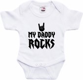 Daddy rocks tekst baby rompertje wit jongens en meisjes - Kraamcadeau/ Vaderdag cadeau - Babykleding 80 (9-12 maanden)