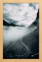 JUNIQE - Poster in houten lijst Misty Roads -40x60 /Grijs & Wit