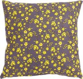 Hoyz | Simple Flower Geel Groen Kussen | 60 X 60 | Sierkussen Voor Woonkamer Of Slaapkamer